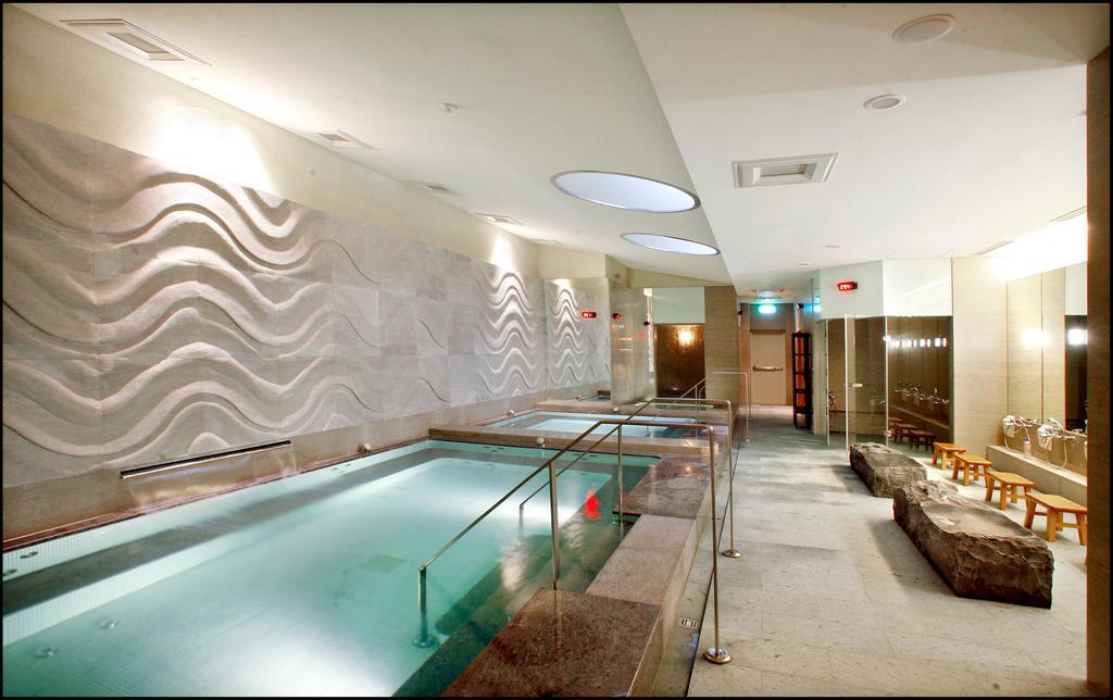 The Grand Hotel Taipé Exterior foto The spa at The Westin